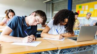 ה-IQ שלנו צונח - והכול בגלל ה-AI?