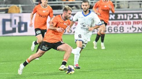 אדר רטנר רץ, דולב בלולו בעקבותיו