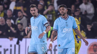 שחקן בית"ר ירושלים ירדן שועה עם דור מיכה