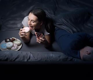 אכילה לפני השינה