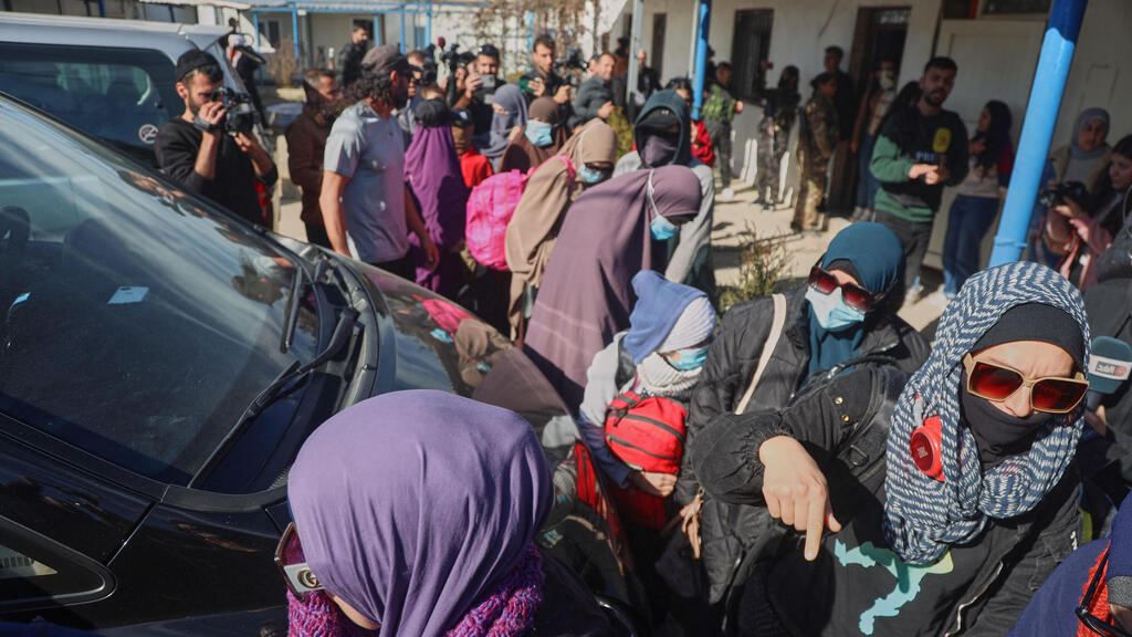 משפחות אוסטרליות של מחבלי דאעש שוחררו ממחנה מעצר ב סוריה