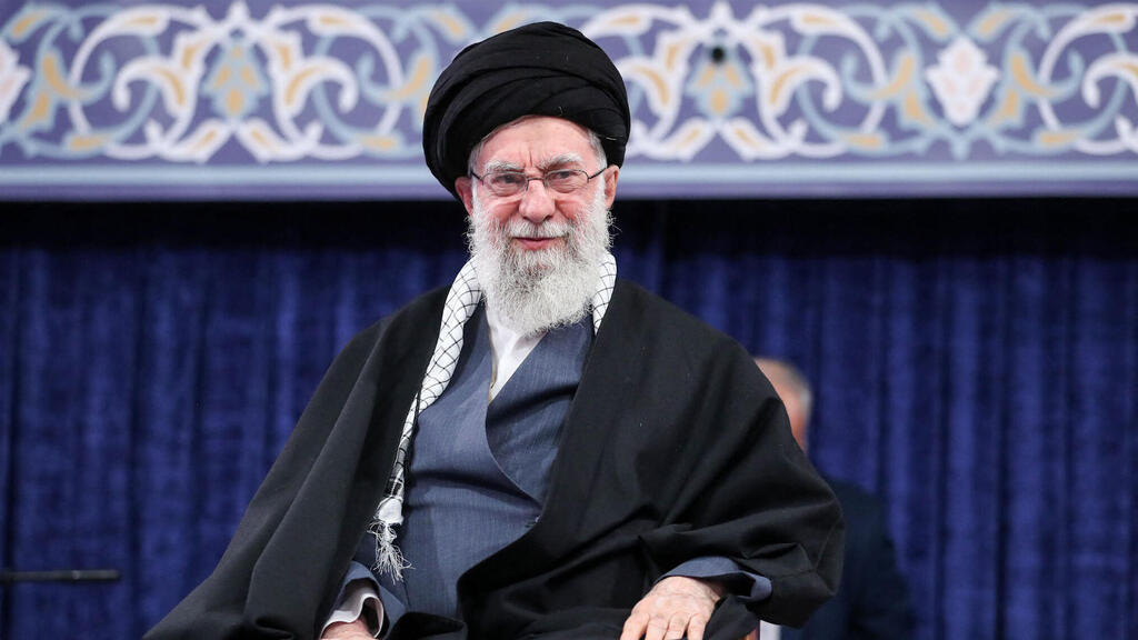 Ali Khamenei (Photo: AFP/ HO / KHAMENEI.IR) עלי חמינאי