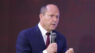 שר הכלכלה ברקת: "רק חברות נכות מנפיקות בתל אביב"