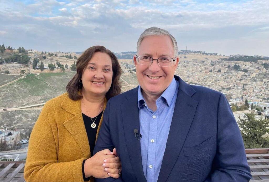 Lynn and Joel Rosenberg 