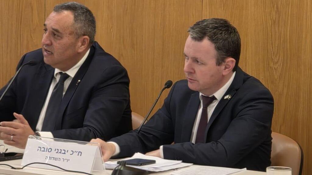 Евгений Сова