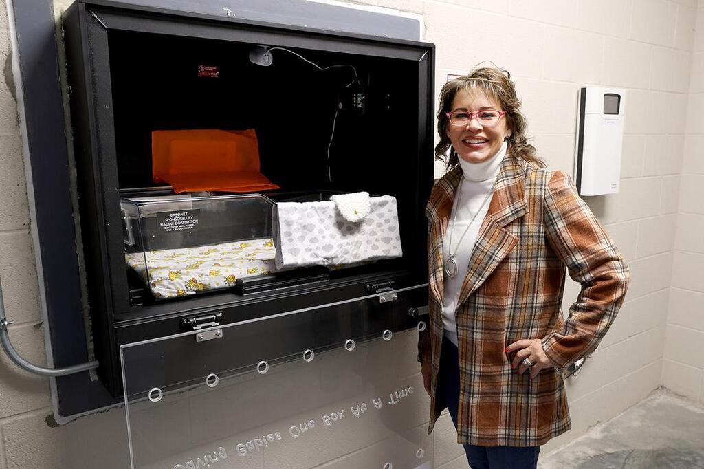 מוניקה קלסי, מייסדת Safe Haven Baby Boxes