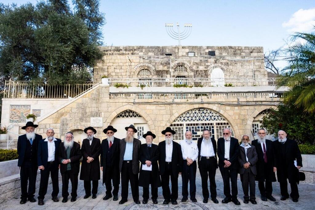 Rabbis opposing the integration of female soldiers into the Armored Corps (Photo: David Cohen) הרבנים המתנגדים לשילוב לוחמות בשיריון