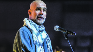 פפ גווארדיולה עם כאפיה