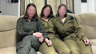מימין לשמאל: רב"ט ע', משרתת ביחידה 405,  סמ"ר נ', משרתת ביחידת "מורן" ורס"ל (במיל') ג', משרתת ביחידת רוכ"ש