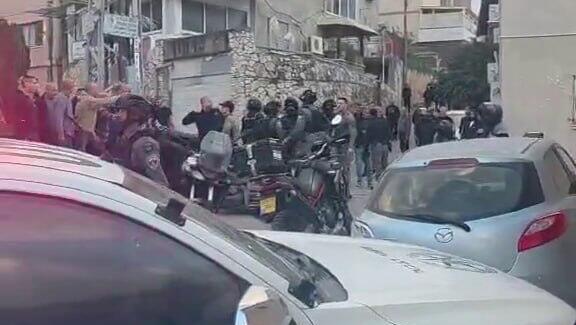 מהומות בגליל אחרי ששוטר ירה בבן 18: "הוא לא עצר"