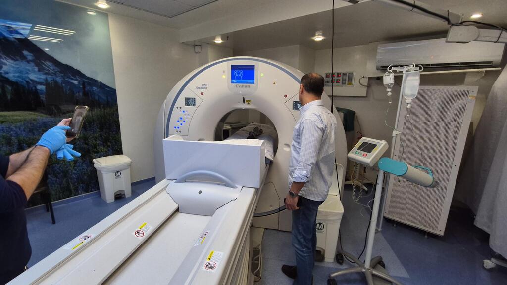 סריקת ה-CT שבוצעה לחרב הצלבנית שהתגלתה בחוף דור