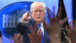 טראמפ על ביטול המכסים: "המסיבה לא תימשך זמן רב"