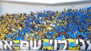 אוהדי מכבי ת"א מחווה מני לוי