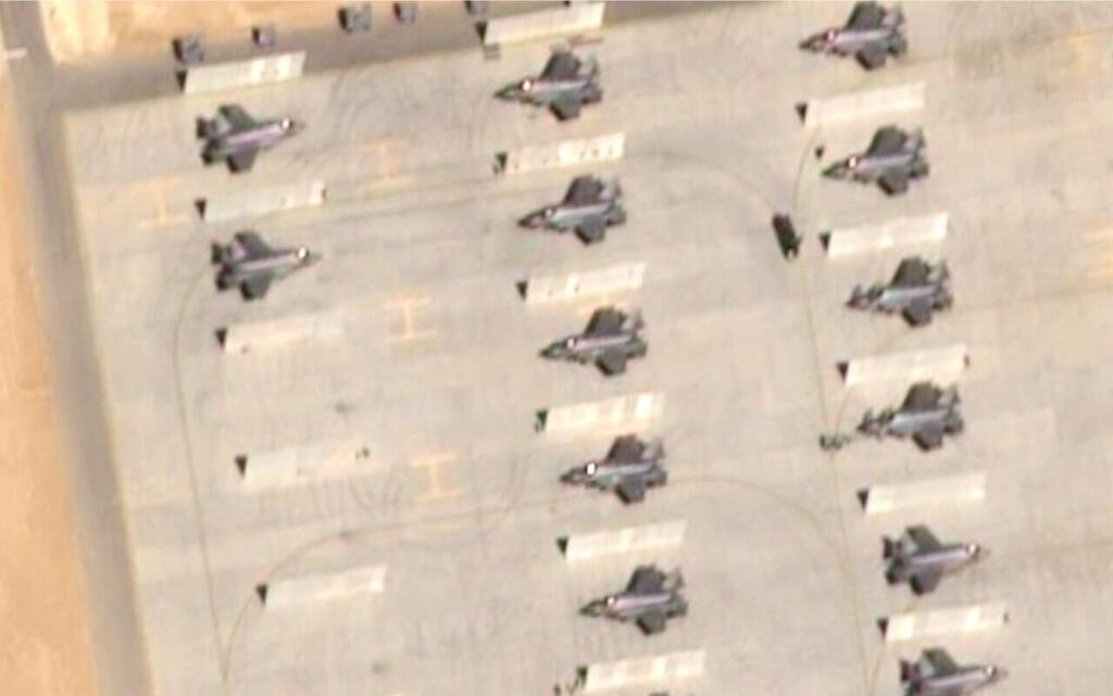 מטוסי קרב ב בסיס האמריקני מואפק א-סלטי ב ירדן כחלק מהכנות ל מלחמה מול איראן צילום לוויין 20 בפברואר