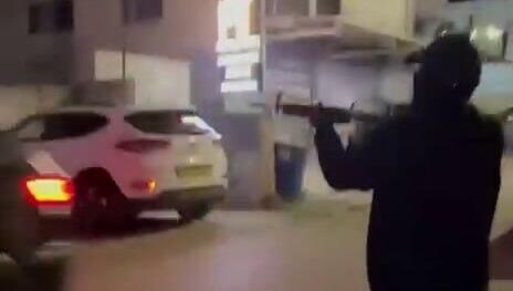 הצפון הפרוע: רימון הוטל מרחפן, תושבים ברחו למסגד