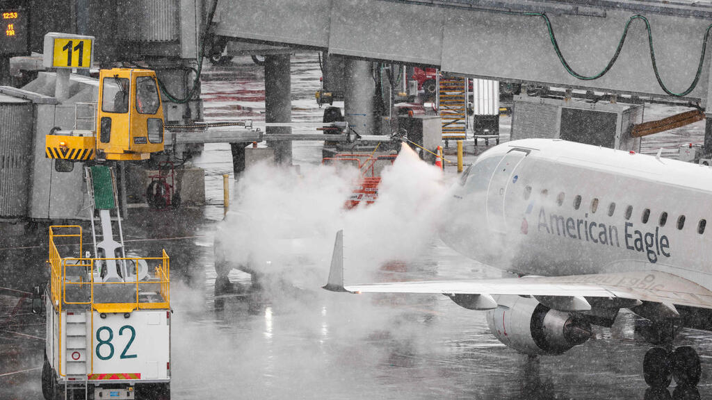 ניו יורק נערכת לסופת שלגים