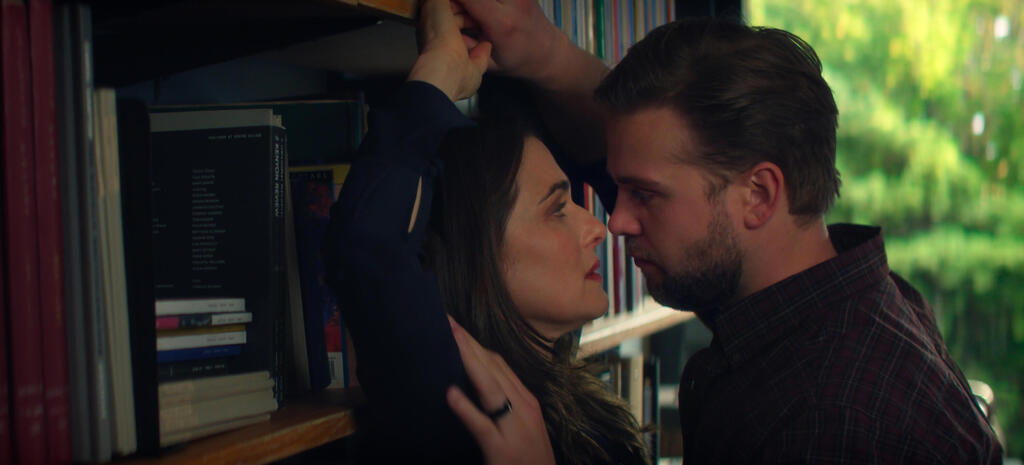 A scene from ‘Vladimir’ (Photo: Courtesy of Netflix) מתוך "ולדימיר"