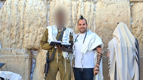 ב' ועוזי ברנר על רחבת הכותל המערבי