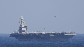 נושאת המטוסים של ארה"ב ג'רלד פורד בחופי יוון