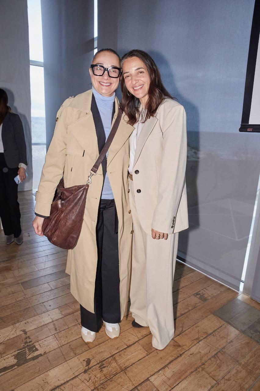 סיסטר. לוסי אהריש ואחותה סעידה (צילום: שוקה כהן) אירוע מרכז פרס לשלום אבירות