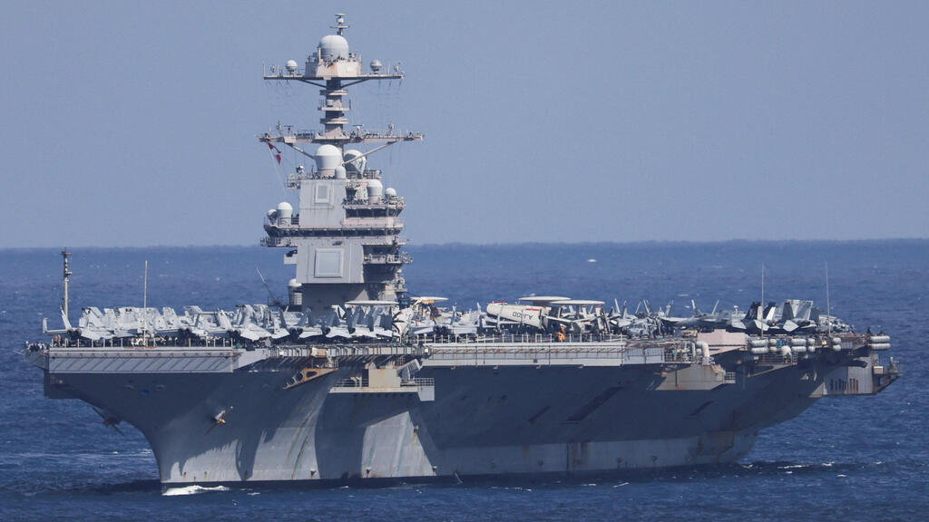 נושאת המטוסים של ארה"ב ג'רלד פורד בחופי יוון