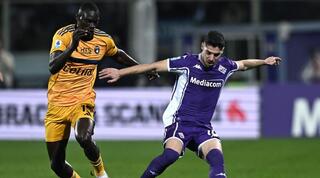 מנור סולומון בפעולה