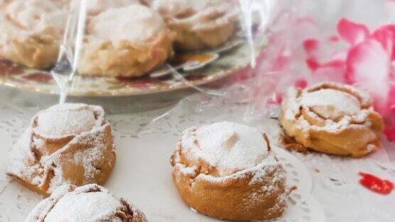 Rose cookies are more than pretty — they are striking, elegant and unforgettable (Photo: Courtesy) Rose cookies are more than pretty — they are striking, elegant and unforgettable