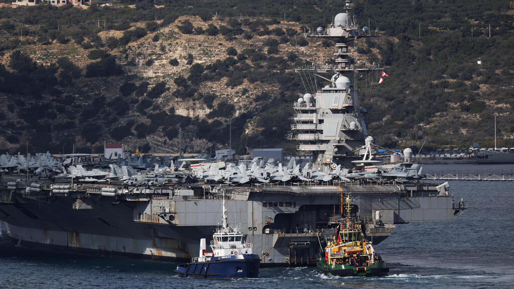נושאת המטוסים ג'רלד פורד ליד כרתים, יוון