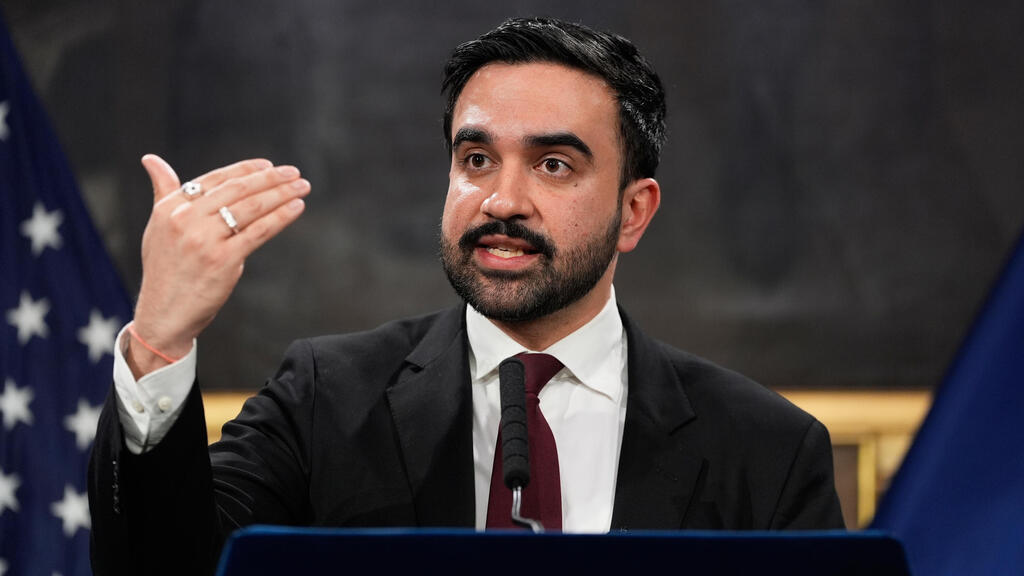 Зохран Мамдани (Фото: AP Photo/Seth Wenig) ראש עיריית ניו יורק זוהראן ממדאני