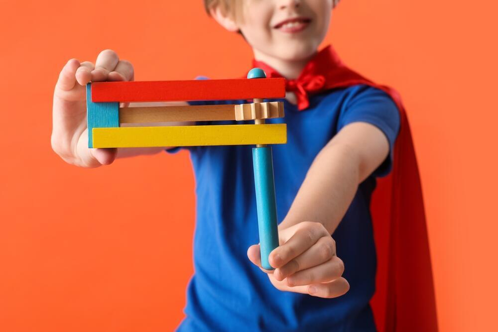 Пуримская трещотка "раашан" (Фото: shutterstock) Пуримская трещотка раашан