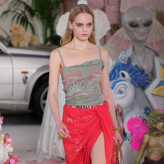 תצוגת סתיו-חורף 2026-27 של דיזל בשבוע האופנה במילאנו