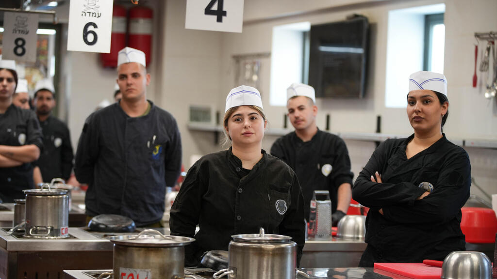 טבחים צבאיים
