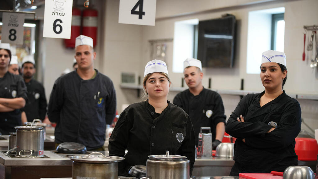 טבחים צבאיים