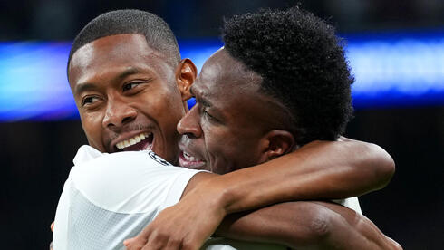 ויניסיוס ודויד אלאבה חוגגים ריאל מדריד