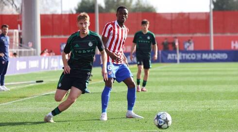 נבות רטנר במאבק על הכדור