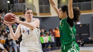 שחקנית מכבי ר"ג גילי אייזנר