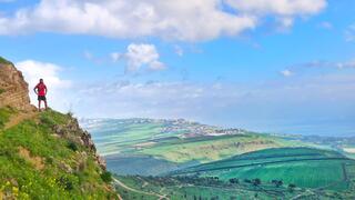 סולמות, פריחה ונוף עד האופק: המסלול שהדהים אותנו