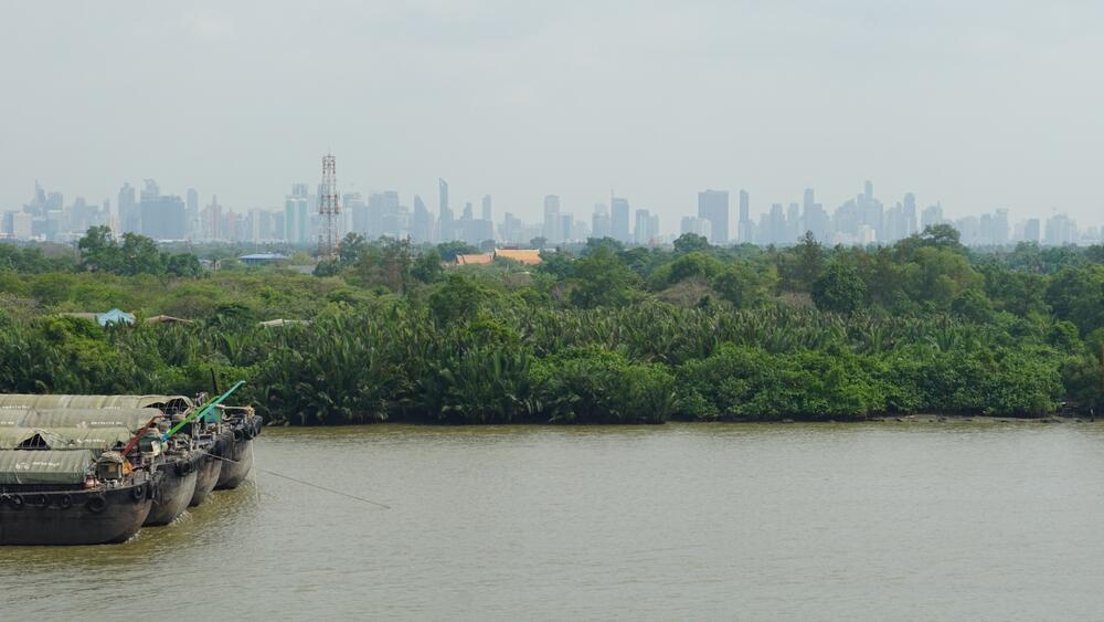 באנג קרצ'או על רק גורדי השחקים של בנגקוק