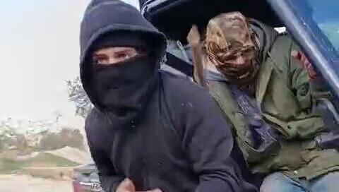 תיעוד מהשומרון: יהודים רעולי פנים הכו באלות פעילים