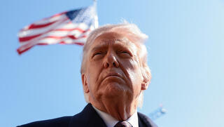 "ההנהגה החדשה באיראן ביקשה לדבר, והסכמתי"