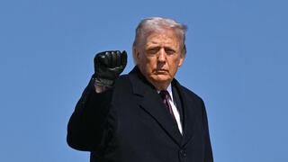 טראמפ לפני המראתו לטקסס