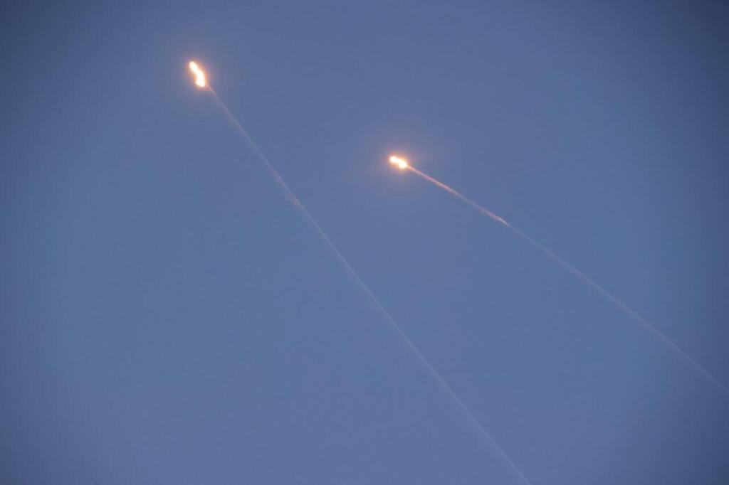 Interceptions over Tel Aviv (Photo: Moti Kimchi) מיירטים בתל אביב