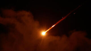 יירוט יירוטים טיל ששוגר מאיראן פונה לעבר ישראל מבצע שאגת הארי פיצוץ 