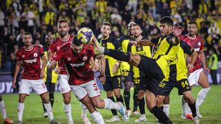 שחקן הפועל באר-שבע אור בלוריאן מול שחקן בית"ר ירושלים ירדן כהן