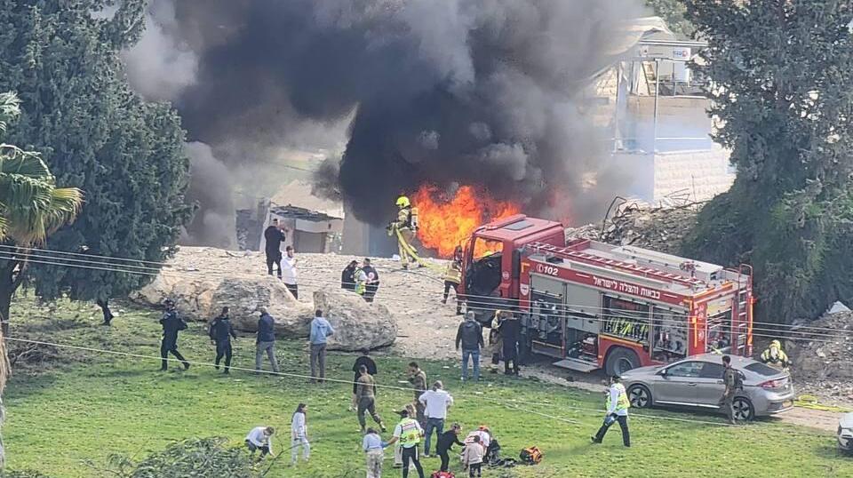 פגיעה ישירה של טיל ששוגר מאיראן