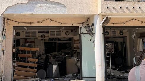 בית קפה גרציאני נהרס כליל בעקבות פגיעה ישירה של טיל ששוגר מאיראן