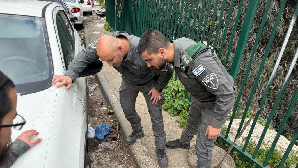 Border Police officers located a tunnel crossing from the West Bank into Israeli territory in Jerusalem (Phtoto: Police) לוחמי מג״ב איתרו מנהרה חוצה משטחי איו״ש לשטחי ישראל בירושלים