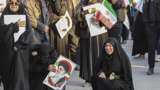 איראן איספהאן מתאבלים על מותו של עלי חמינאי