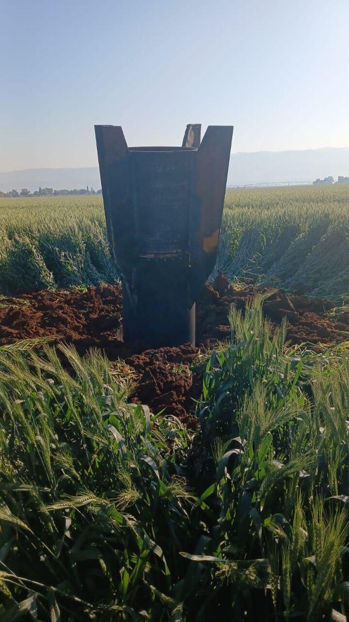 רסיס בשדות עמק המעיינות