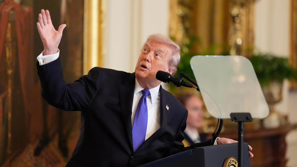 נשיא ארה"ב דונלד טראמפ הבית הלבן טקס ל וטרנים ידבר על איראן